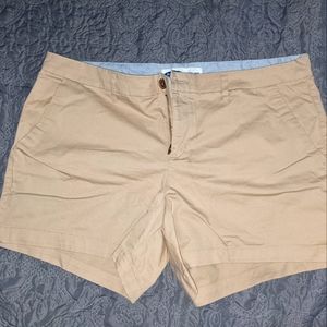 Old navy shorts size 14